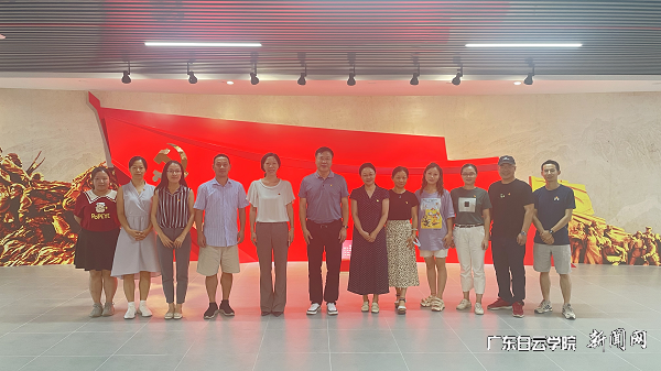 virtual_attach_file.vsb?afc=2L4UdYUmL8UzrkU-lr2Ul7sM4-DMzTWRLmUaMNQVMR7PUlC0gihFp2hmCIa0M1hVL1y4LYhfLlW2LR9ZnmGiUl7YUNWRnNr7UzWRUNLZnlWFozVkMm6kLmfFM7UYo7CJv2bjo4OeosXEgDTJQty0LzL8LSyYMR98L47JqdHnx&oid=2103874463&tid=1341&nid=248431&e= È«Ìåµ³Ô±ºÍУÏòµ¼ÔÚµ³Æìǰ¾ÙÐкÏÓ°.png