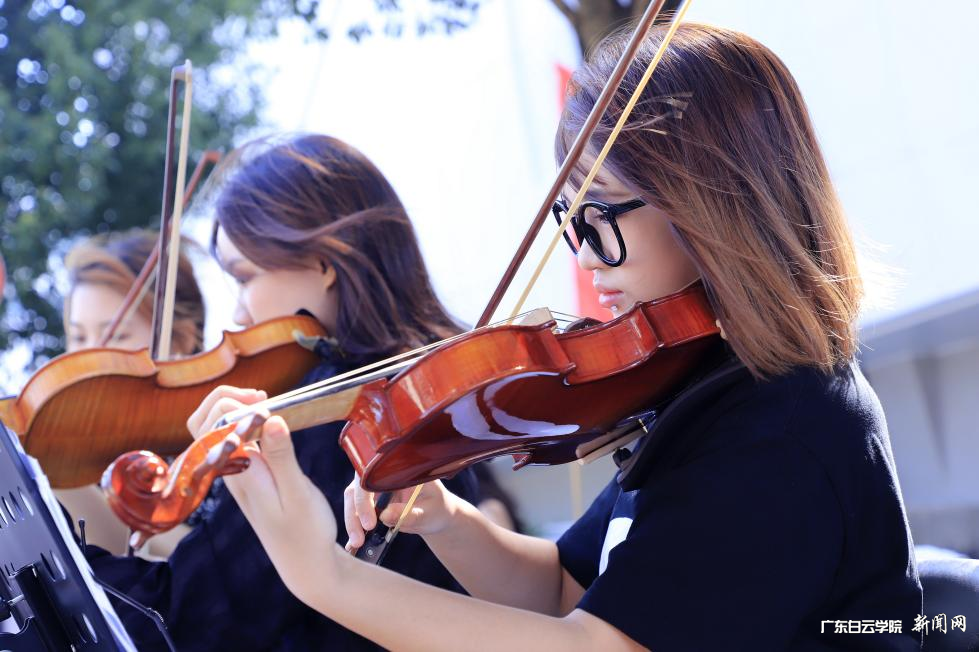 ÏÖ³¡ÑÝ×à.png ÏÖ³¡ÑÝ×à.png