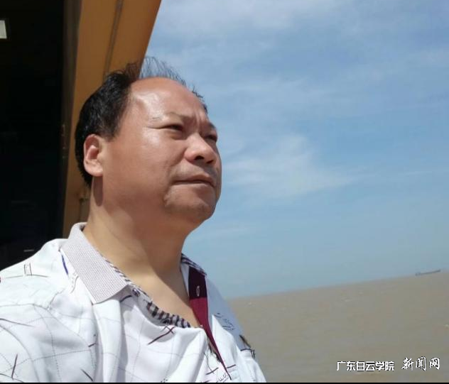 ¹Ø±¦ÈÙ¸öÈËÕÕ.png ¹Ø±¦ÈÙ¸öÈËÕÕ.png