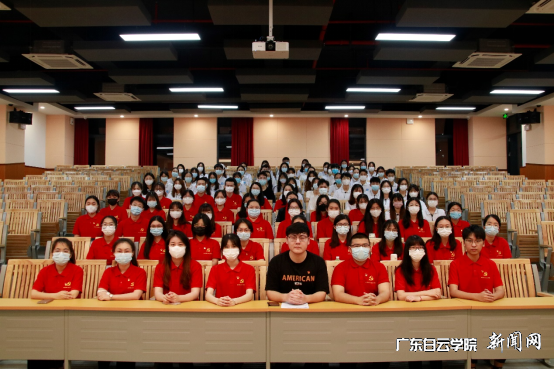 Íõ³¬ÏÈÉúÓëѧÉúºÏÓ°.png Íõ³¬ÏÈÉúÓëѧÉúºÏÓ°.png