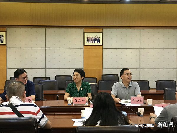 v2veo4Oe_jw0qIbtpYyPL4UPg474LmvbLSbw62v8c&oid=2103874463&tid=1341&nid=132791&e= 聚会现场.jpg