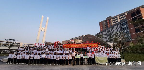 v2veo4Oe_jw0qIbtpYyPL4UPg474LzNZLSbw62m8c&oid=2103874463&tid=1341&nid=131981&e= »î¶¯ºÏÕÕ.jpg