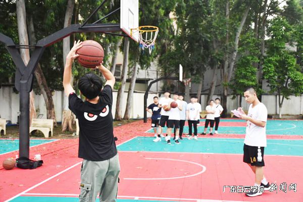 v2veo4Oe_jw0qIbtpYyPL4lPg47sM4G8LSbw62U8c&oid=2103874463&tid=1351&nid=177041&e= ¶¨ÏòͶÀºÈüp.jpg