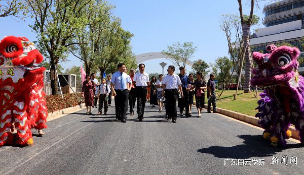 virtual_attach_file.vsb?afc=OUz-xYnzf2LNlZLJlnkUzLDMz67n7L0iUznfUlUZL4NDLmN0gihFp2hmCIa0Mky4nSyPU1yiMlLPL7rkL4UYnl-aU4Vknz7bnRVkMmrVL7VFUNnkMRGZnmfFLzVRUmCJqjfjo4OeosXEgDTJQty0LzL8LSyPL4LPMz7Jqdanx&oid=2103874463&tid=1341&nid=133151&e= ÂÃÐÐУ԰.jpg