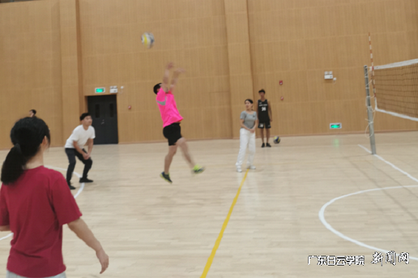 virtual_attach_file.vsb?afc=QLz-q4L8LYL4CZMpm9YoRA2L49sL7CvZM49PnmN4nmCDM7C0gihFp2hmCIa0nkyZU1hRn1h2LzliUl-bL4lanRCiU4GDMln7o7-PUmlsn7WFLmL4U4WVnlnFMRlbozlJv2bjo4OeosXEgDTJQty0LzL8LSyYMzLsoR7Jqd6nx&oid=2103874463&tid=1341&nid=253781&e= 决赛现场精彩扣杀2.png