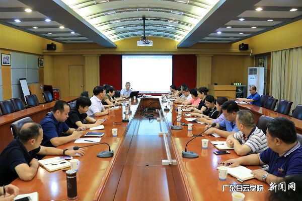 v2veo4Oe_jw0qIbtpYyPL4UPg474L4G8LSbw6268c&oid=2103874463&tid=1341&nid=133041&e= ¾Û»áÏÖ³¡.jpg