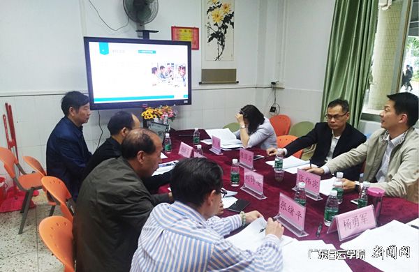 v2veo4Oe_jw0qIbtpYyPL4lPg47sMmv4LSbw62M8c&oid=2103874463&tid=1351&nid=176731&e= ר¼ÒÃÇÔÚ½²»°ÌÖÂÛ2P.jpg