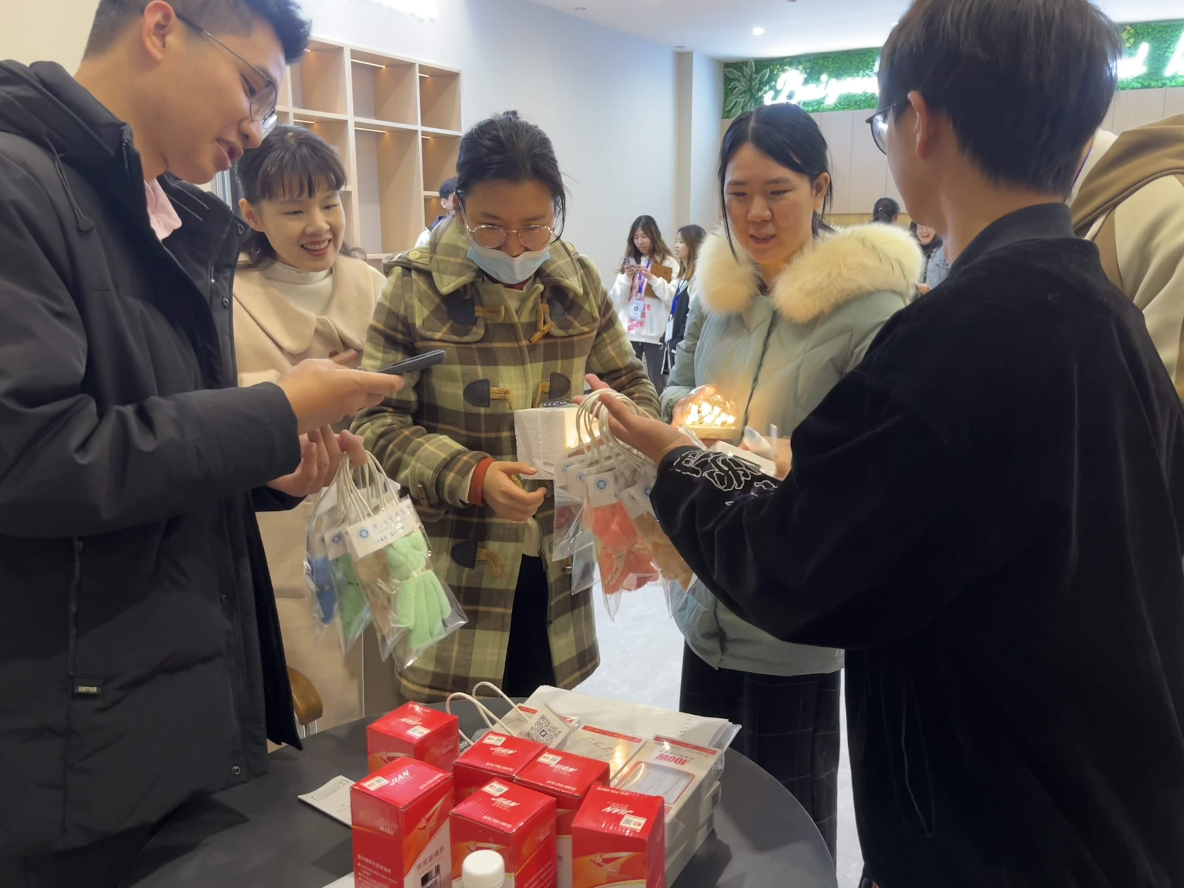 图片 3.png 图片 3.png