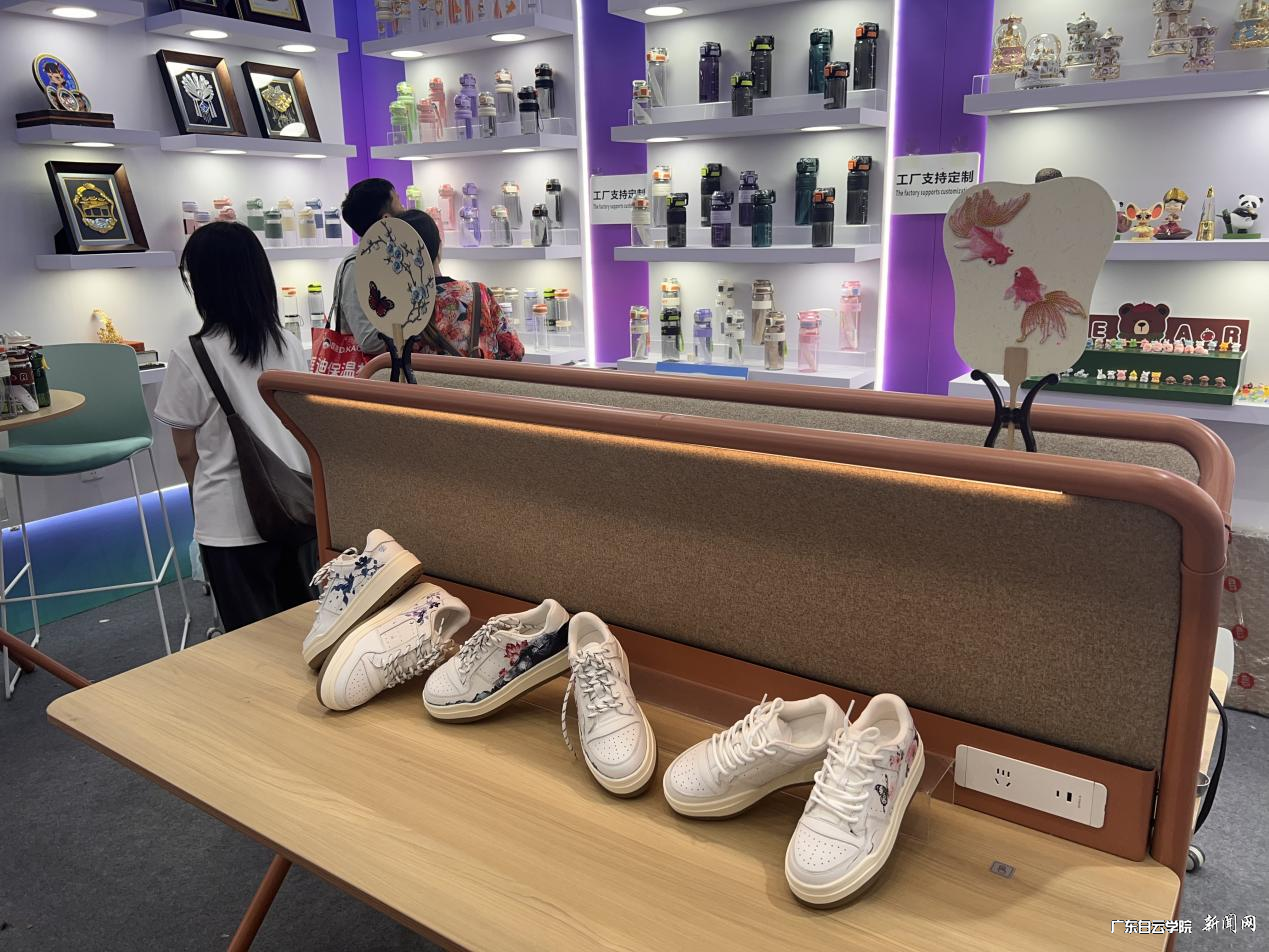 ͼƬ 2.png ͼƬ 2.png