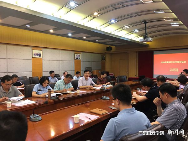 v2veo4Oe_jw0qIbtpYyPL4UPg474MRlaLSbw62K8c&oid=2103874463&tid=1341&nid=134501&e= 聚会现场.jpg