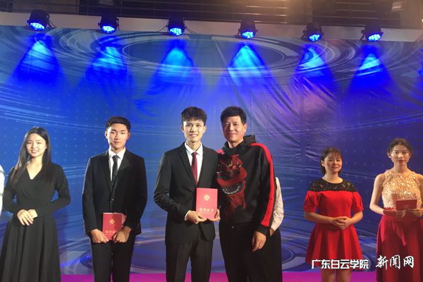 v2veo4Oe_jw0qIbtpYyPL4lPg47soRCPLSbw62_8c&oid=2103874463&tid=1351&nid=178611&e= 20190115113148513.jpg