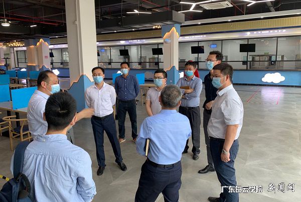 v2veo4Oe_jw0qIbtpYyPL4UPg4-iMmNbLSbw62_8c&oid=2103874463&tid=1341&nid=256991&e= ÔÚ±±Ð£ÇøÊ³Ìüì²é.jpg