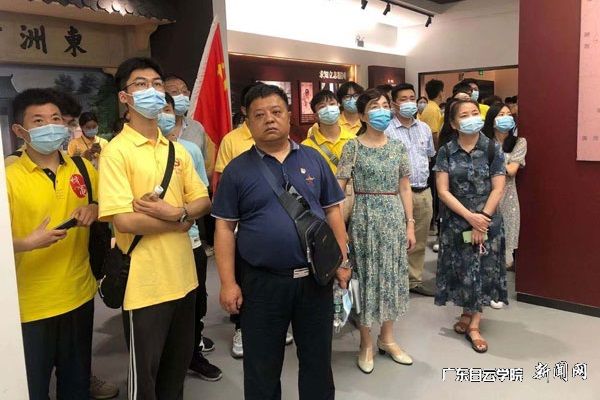 v2veo4Oe_jw0qIbtpYyPL4UPg4-8ozNDLSbw62Q8c&oid=2103874463&tid=1341&nid=249961&e= Ò»ÐÐÈËÂÃÐиßÃ÷ÇøºìÉ«Á®ÕþÎÄ»¯½ÌÓý»ùµØ.jpg