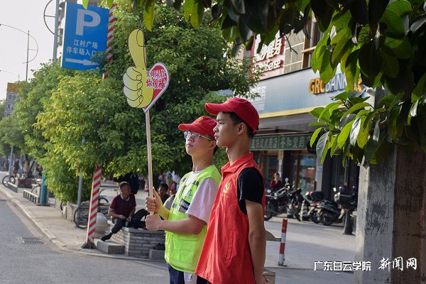 virtual_attach_file.vsb?afc=vM776aLmWkLm74U_mQfUNCYLNWkLlVFVU4Wfnm-4Mm7iMNL0gihFp2hmCIa0UYyiUYh7M1h7UzG4Uz94L774ozNPLRlYnRnRU4f2nzviMNVFL4G8LR-sL8MFLzf2nmUJqjfjo4OeosXEgDTJQty0LzL8LSyPL4-4M47Jqd9nx&oid=2103874463&tid=1341&nid=132371&e= ×ÔÔ¸ÕßÔÚÐж¯.JPG