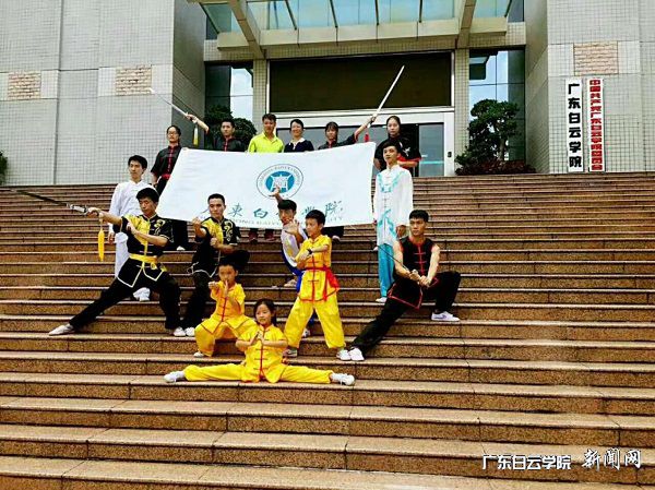 virtual_attach_file.vsb?afc=xnlVJ7nz7aozA7U0lnfnRvsU4Lso7Va7LzLYUmv4M4viUNl0gihFp2hmCIa0L1y8MkyPnShkL8LsLm6kM8UZUzNYL8Q7MRlYL8LZM4lZnNrFM7r7nzGPU4nFLzrkL4UJqjfjo4OeosXEgDTJQty0LzL8LSyPL4L8Mm7JqdPnx&oid=2103874463&tid=1341&nid=133461&e= »ñ½±ºó¸÷ÈËÒ»ÆðºÏÓ°.jpg