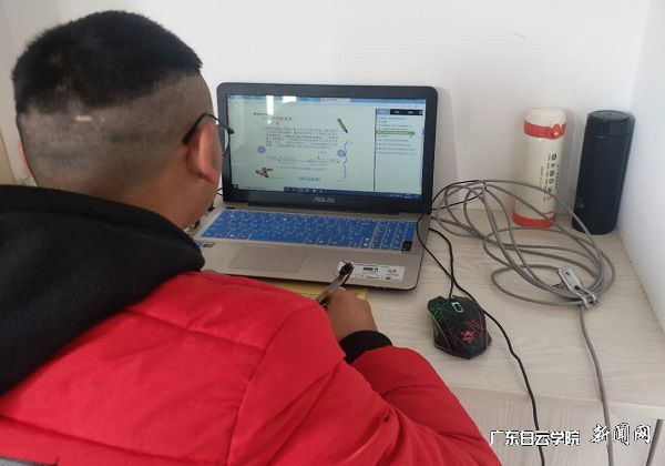 v2veo4Oe_jw0qIbtpYyPL4UPg4-iM49iLSbw6258c&oid=2103874463&tid=1341&nid=257851&e= À×ÄôͬÑâÉÏÍø¿ÎÖÐ.jpg